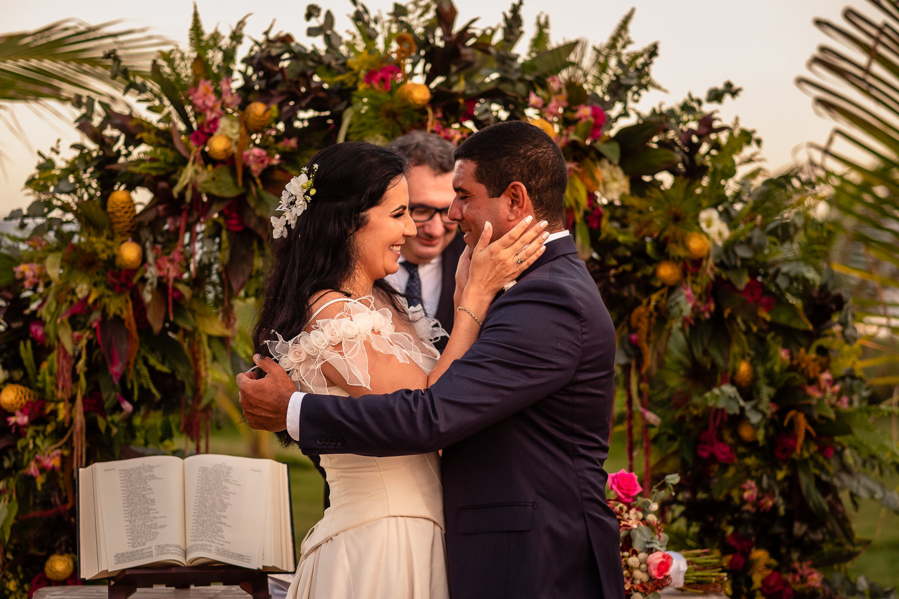 Foto Casamento Kaliandra & Junior - Tropicalia Eventos Salvador Foto Casamento Kaliandra & Junior - Tropicalia Eventos Salvador - Imagem 103